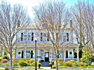 83 Greenville St, Newnan, GA 30263
