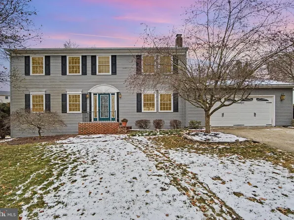 3517 Ada Dr, Mechanicsburg, PA 17050