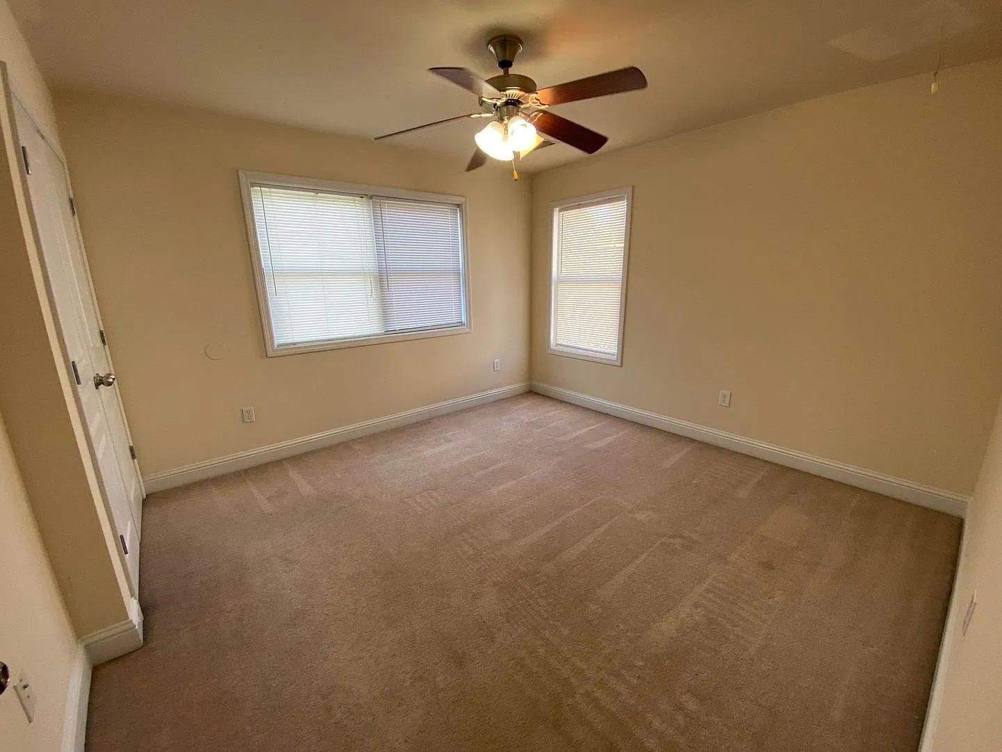 Pre-Leasing For August 6th 2027! — Photo 4