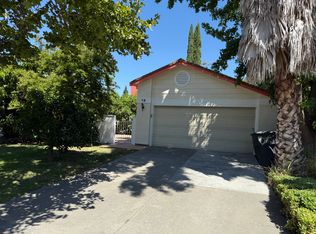 19 Waterfront Ct, Sacramento, CA 95831