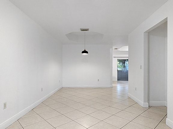 4th image of 14618 SW 38th St #2