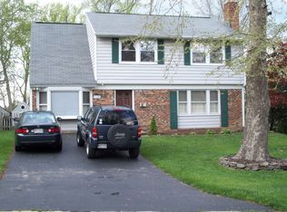 16202 Pond Meadow Ln, Bowie, MD 20716