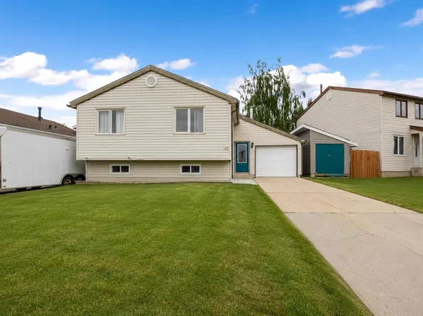 110 S Bird Cres, Wood Buffalo, AB T9H 4T2