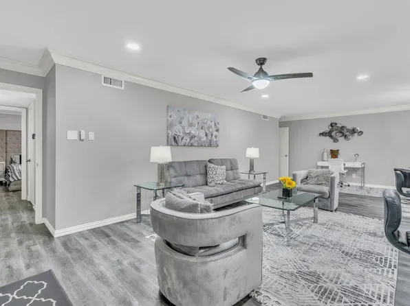 552 E Avenue J APT D, Grand Prairie, TX 75050