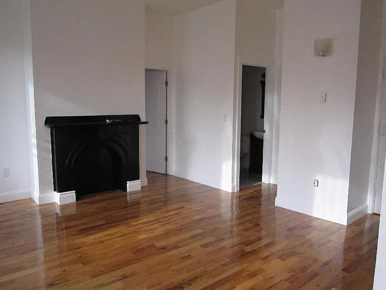 23 Cortes St #3A — Photo 3