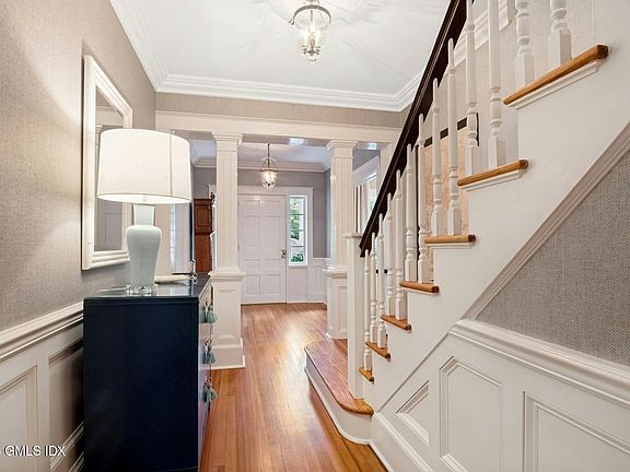 3rd image of 52 Chesterfield Rd