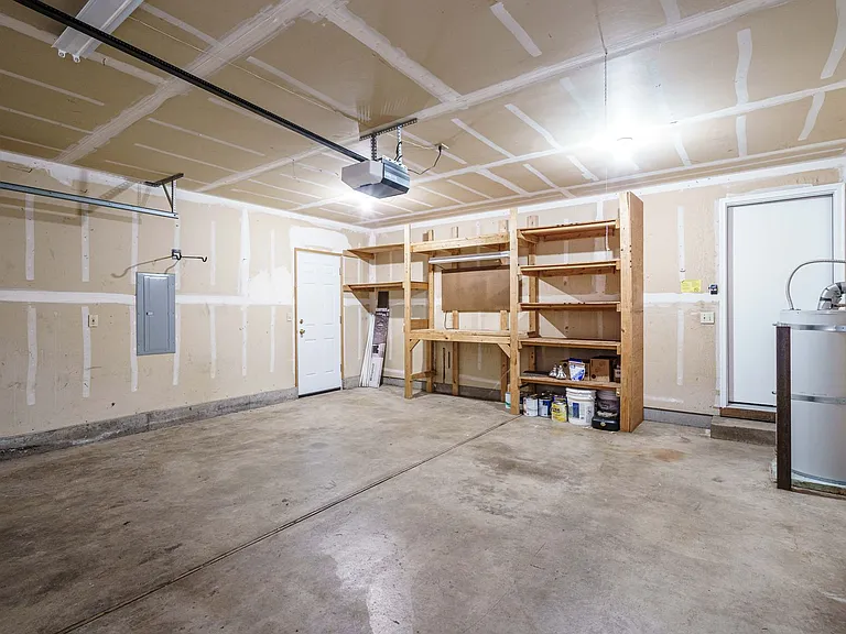 12410 NE 101st St — Photo 33