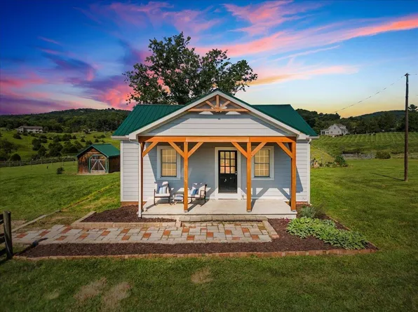 2671 Lusters Gate Rd, Blacksburg, VA 24060