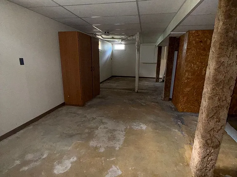 721 E Kemp Ave — Photo 20