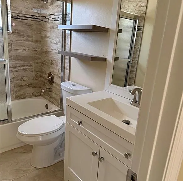 908 Primrose St — Photo 12