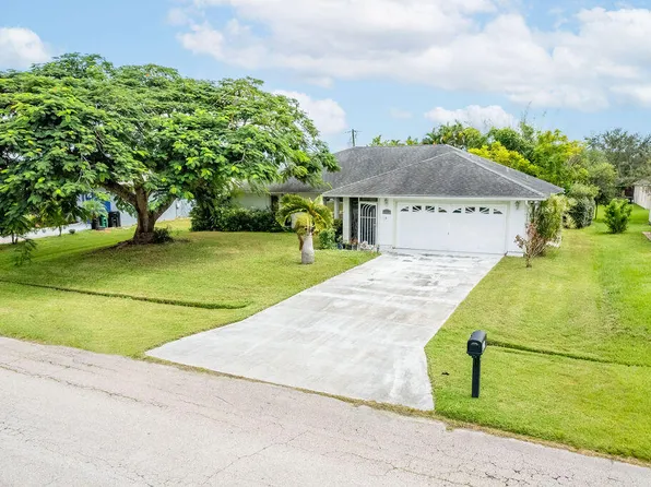 1991 SW Gemini Lane, Port St Lucie, FL 34984