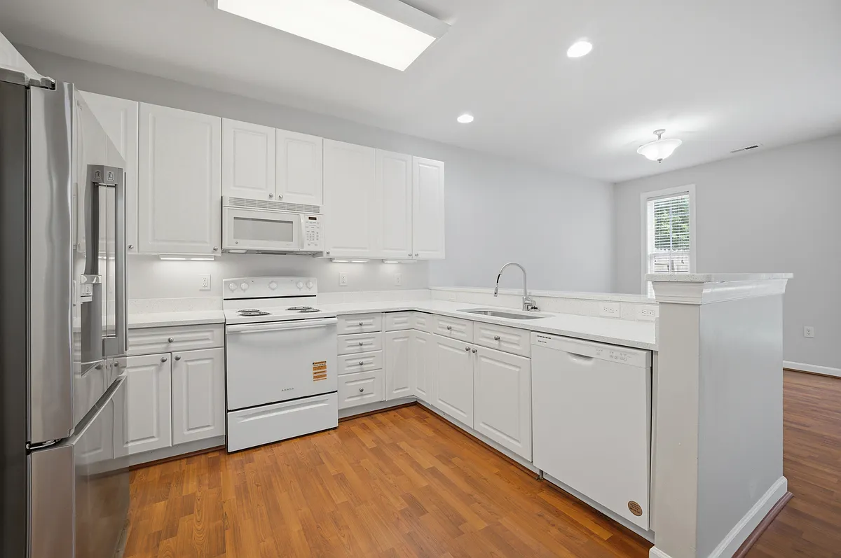 Building Photo - 3937 Cromwell Park Dr
