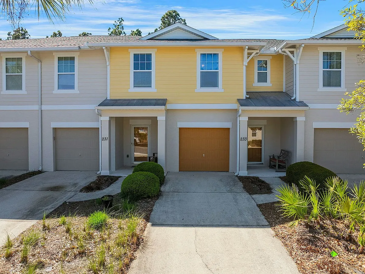 Building Photo - 233 Sand Oak Blvd