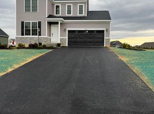 14 Wheatfield Way, Mechanicville, NY 12118