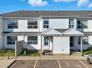 Parkside, Edmonton, AB T6L 7E7