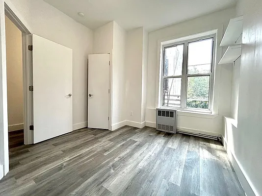 Rented by Pear NYC LLC | media 40