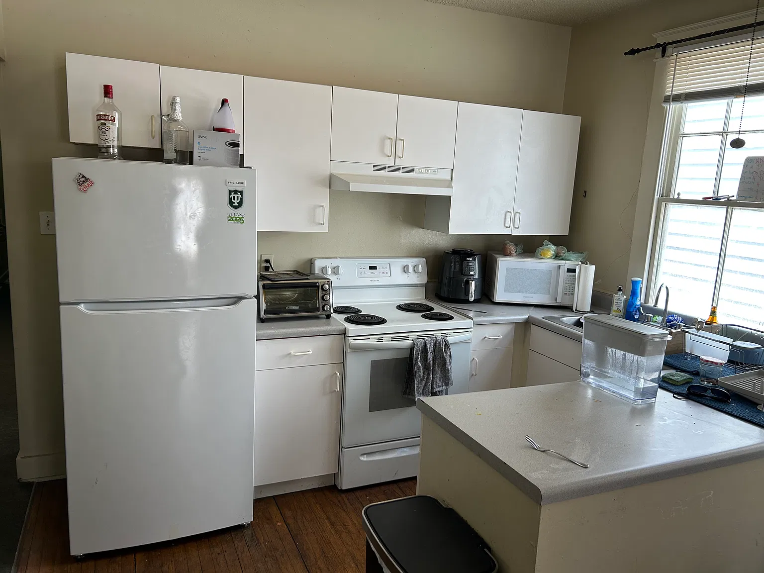 3 bed, 1200 sqft, $1,450 — Photo 3