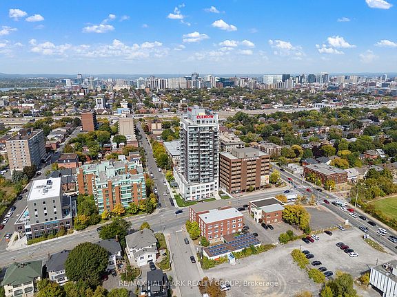 2nd image of 275 Carling Ave #908