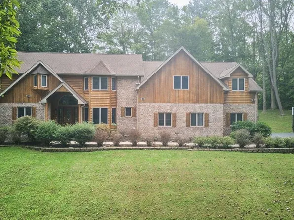 3661 N Lauren Ln, Bloomington, IN 47404