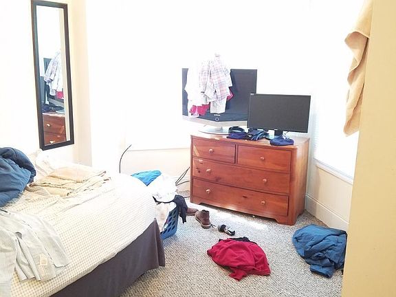3rd image of 4324 Manayunk Ave Fl 2