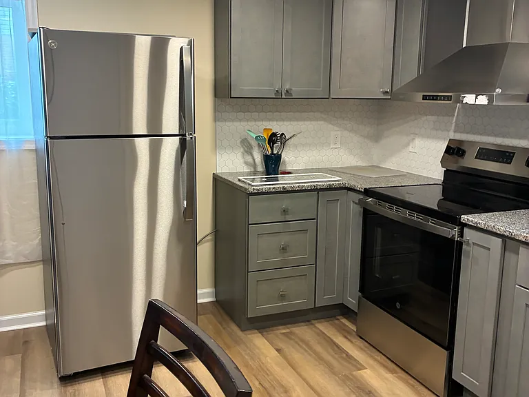 1006 Willard Dr — Photo 10