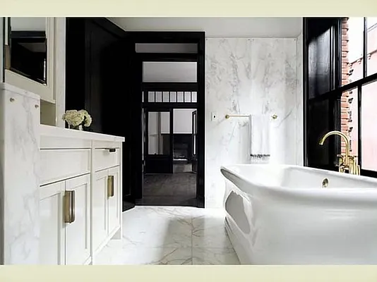 Sold by Stribling | media 10