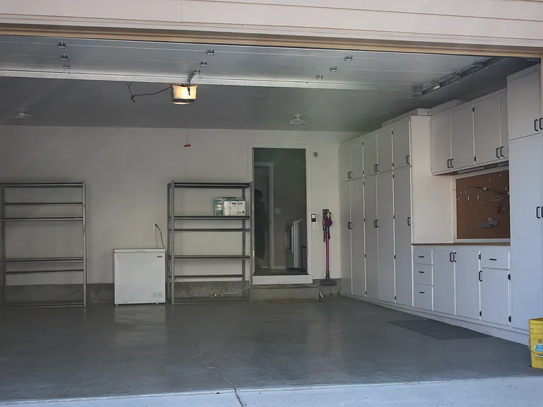 2238 NE Arapahoe Ct — Photo 3