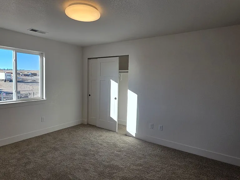 1026 Center Dr — Photo 11