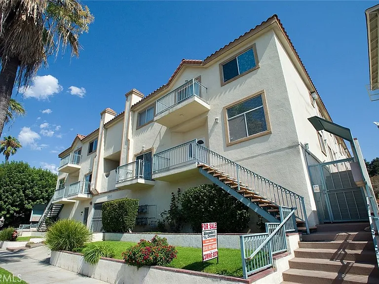 2345 Montrose Ave #5 — Photo 35