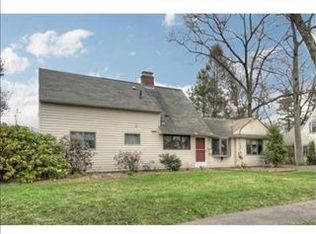 6 Vernon Rd, Natick, MA 01760
