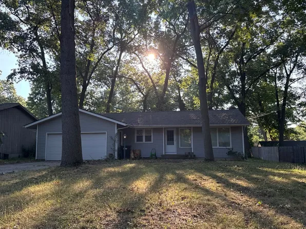 3632 Groveland Ave SW, Wyoming, MI 49519