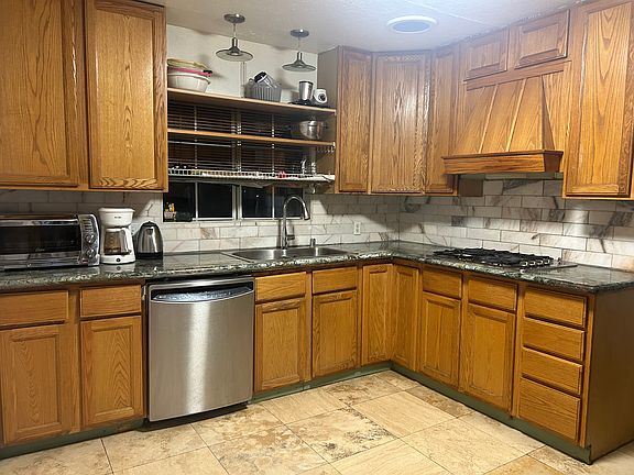 2nd image of 8048 Sunrise Blvd