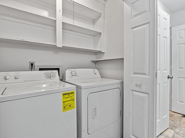 111 Santa Barbara Ct, West Columbia, SC 29170