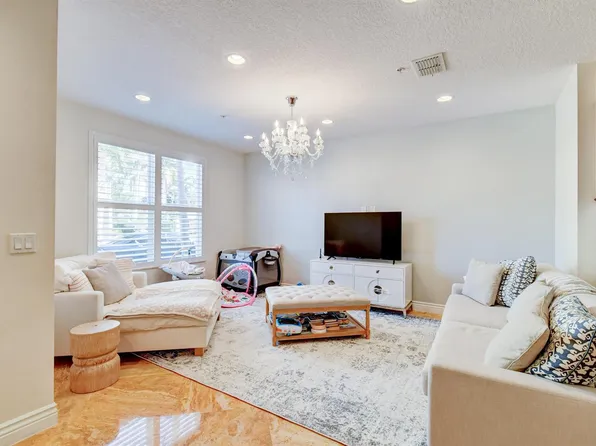 4930 NW 15th Ave, Boca Raton, FL 33431