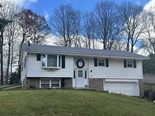 1009 Mulberry DRIVE WEST West, West Bend, WI 53090