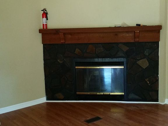 livingroom fireplace