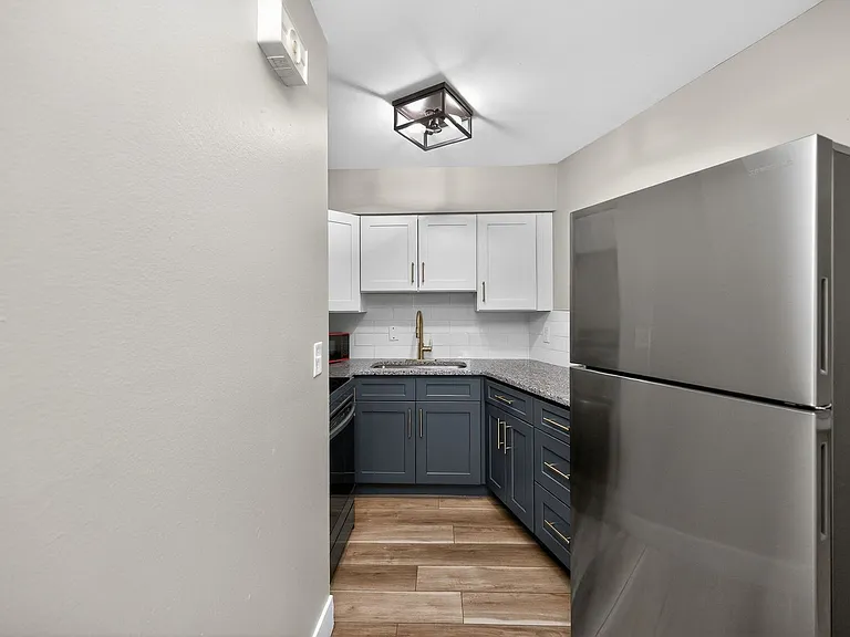 6419 Montgomery Rd #B1 — Photo 5