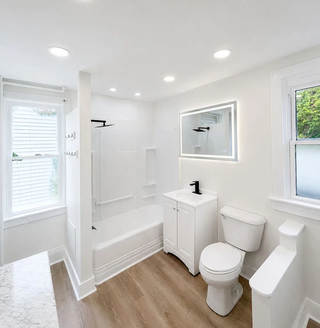 5 bed, 3720 sqft, $1,950 — Photo 2
