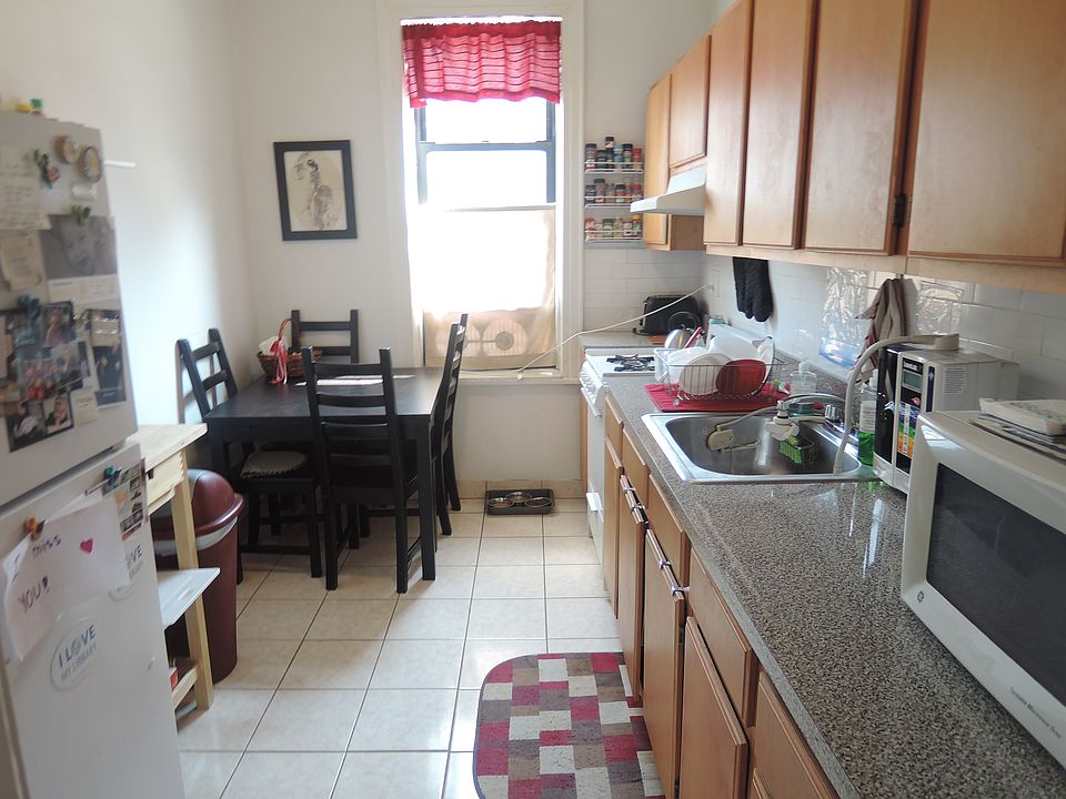 2nd image of 2609 30th St