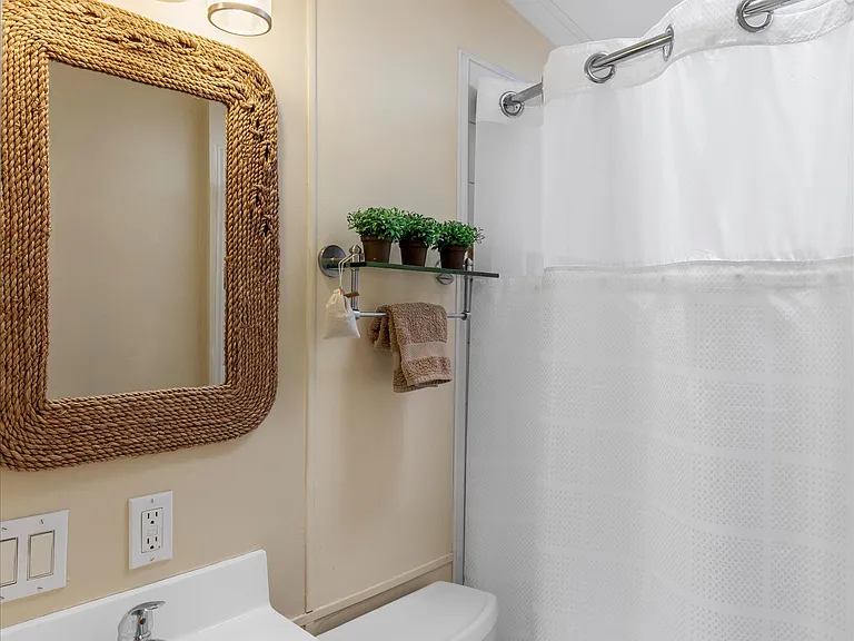 701 Spanish Main Dr #415 — Photo 25