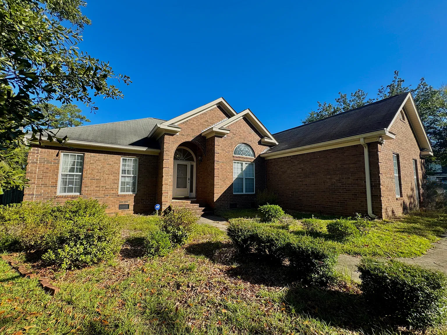 4 bed, 2124 sqft, $1,950 — Photo 3