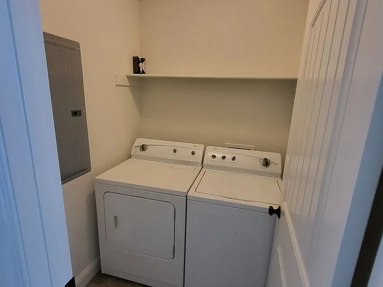 4105 Gunsmoke Rd — Photo 31
