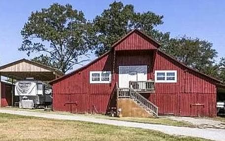 Outside View of the apartment.