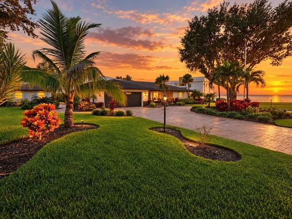 302 BRADEN AVENUE, SARASOTA, FL 34243