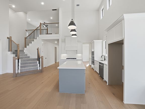 7th image of this home