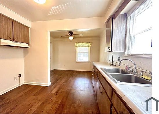 2nd image of 20457 Gallagher St
