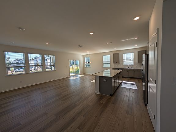 5th image of 2717 Princess Tree Dr
