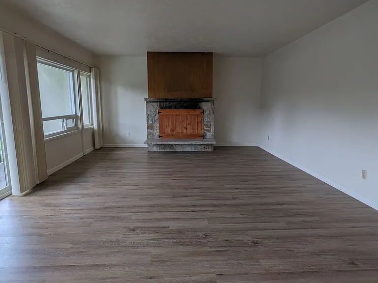 Park Village Apartments — Photo 100