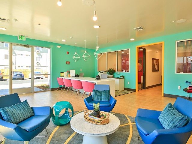 Campus Walk - Leasing Office