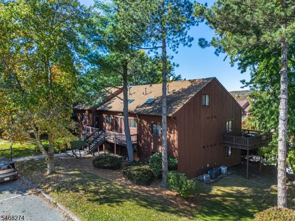 4 Alta Ct BLDG 4 #7, Vernon Twp., NJ 07462